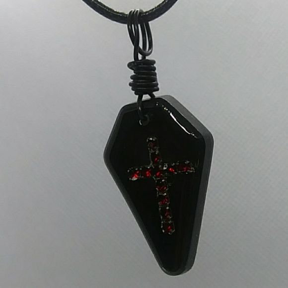 Handmade resin pendant - Picture 7 of 7